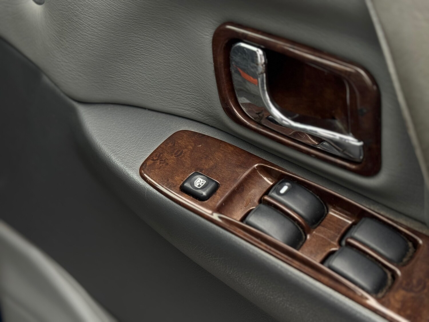 Used Mitsubishi Shogun 1999 for sale - 78067666: Photo 91