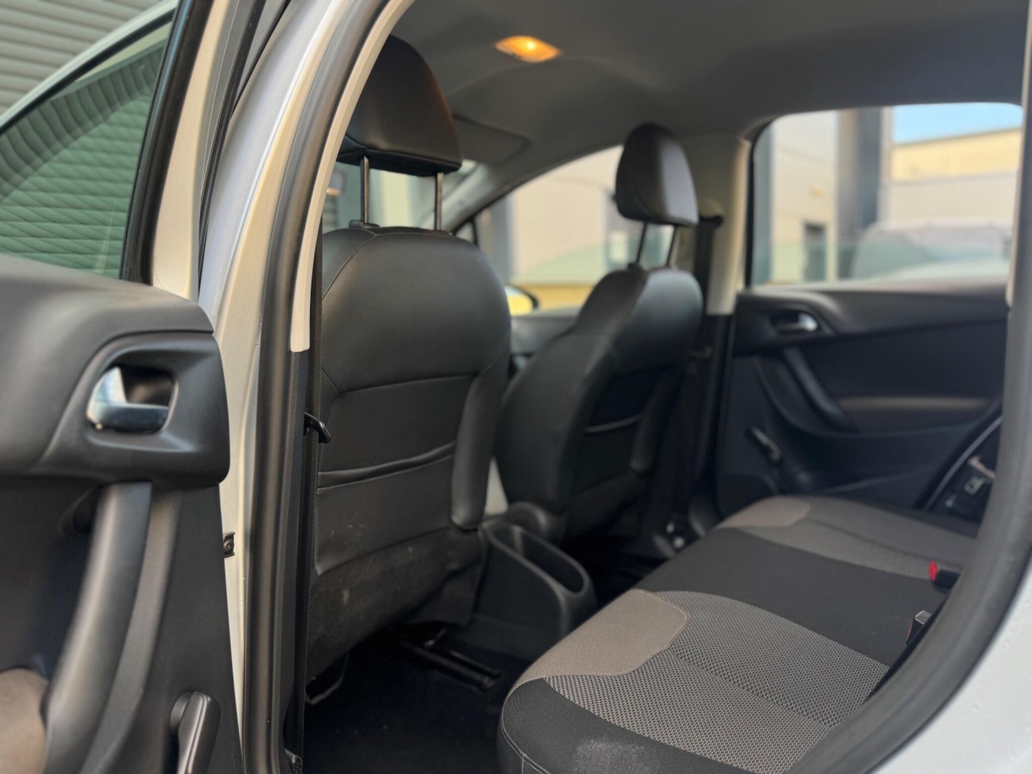 Used Citroen C3 2014 for sale - 76633250: Photo 49