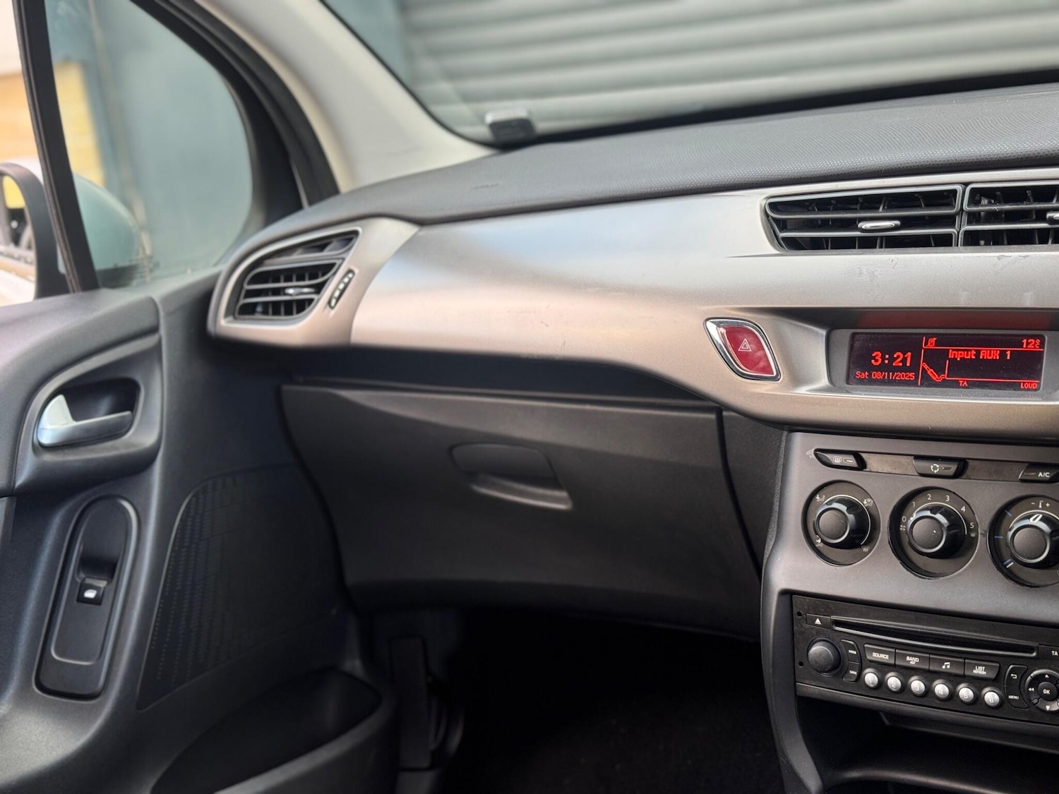 Used Citroen C3 2014 for sale - 76633250: Photo 64