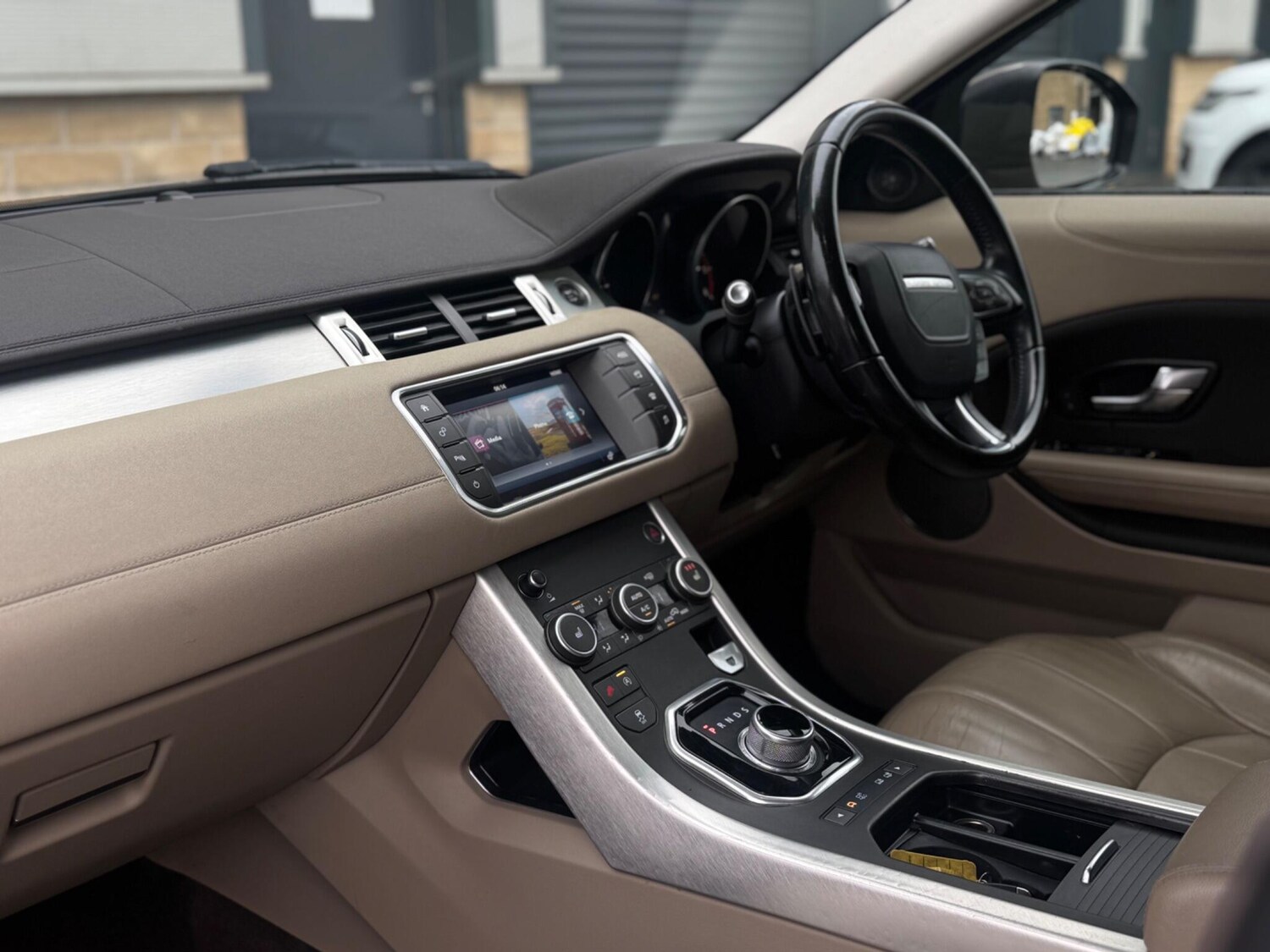 Used Land Rover Range Rover Evoque 2016 for sale - 76912739: Photo 41