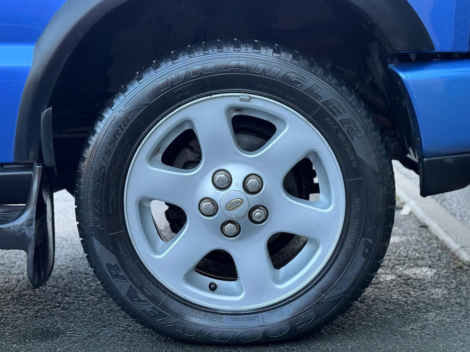 Used Land Rover Discovery 2003 for sale - 77279710: Photo 40