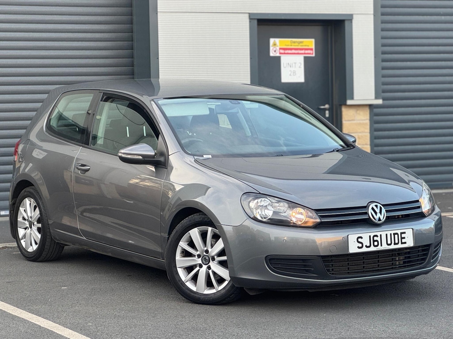 Used Volkswagen Golf 2011 for sale - 76633747: Photo 1