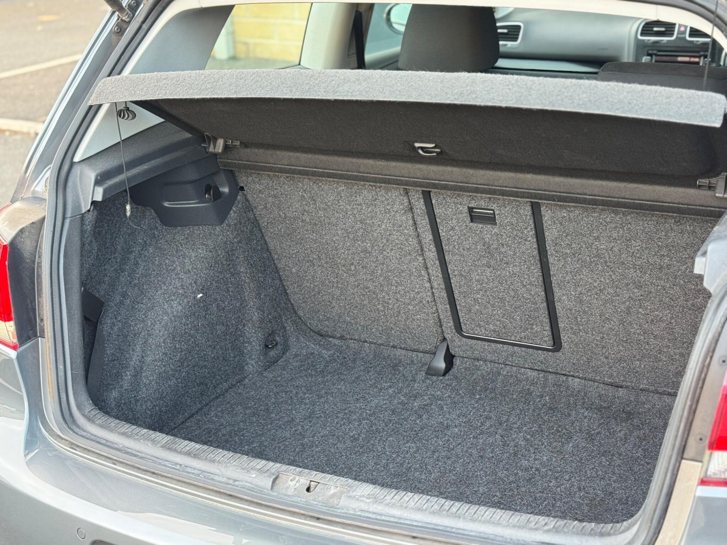 Used Volkswagen Golf 2011 for sale - 76633747: Photo 28