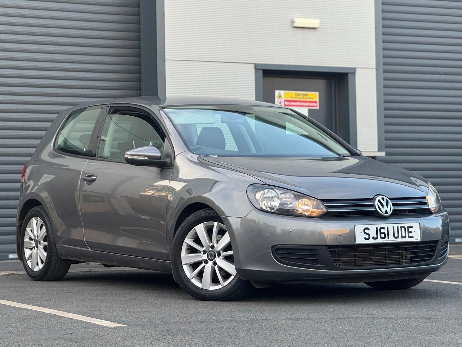 Used Volkswagen Golf 2011 for sale - 76633747: Photo 4