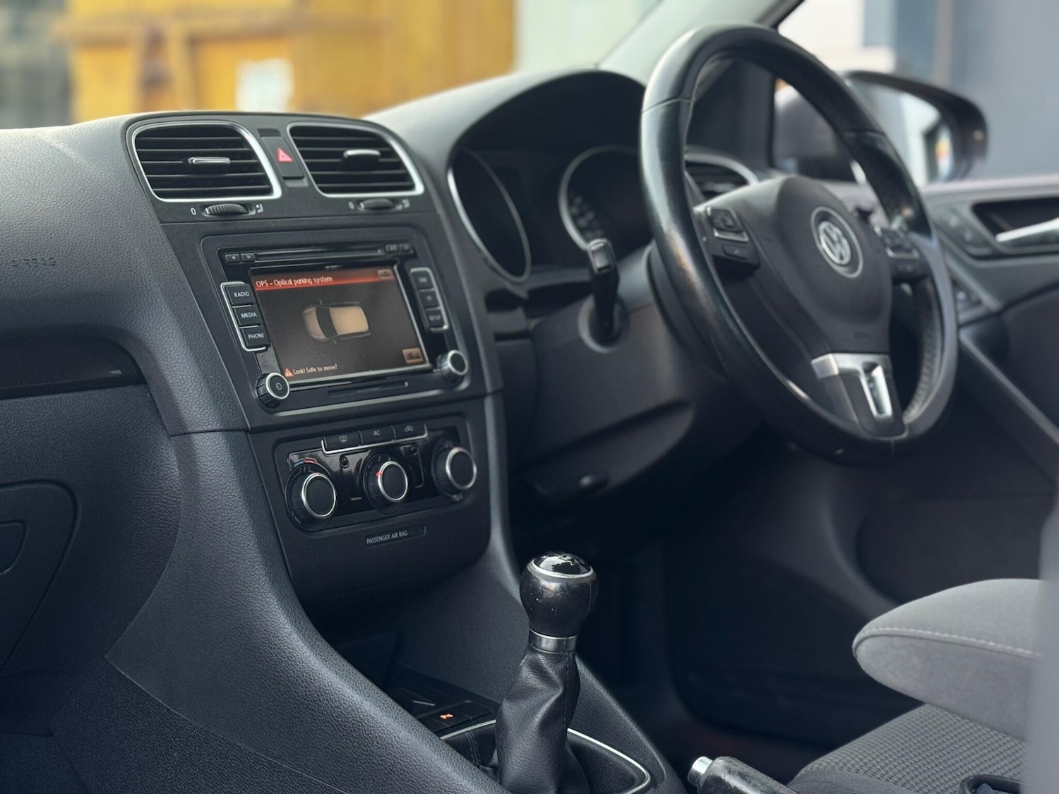 Used Volkswagen Golf 2011 for sale - 76633747: Photo 40