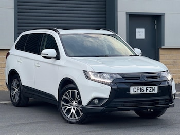 Used Mitsubishi Outlander 2016 for sale - 76633674: Photo