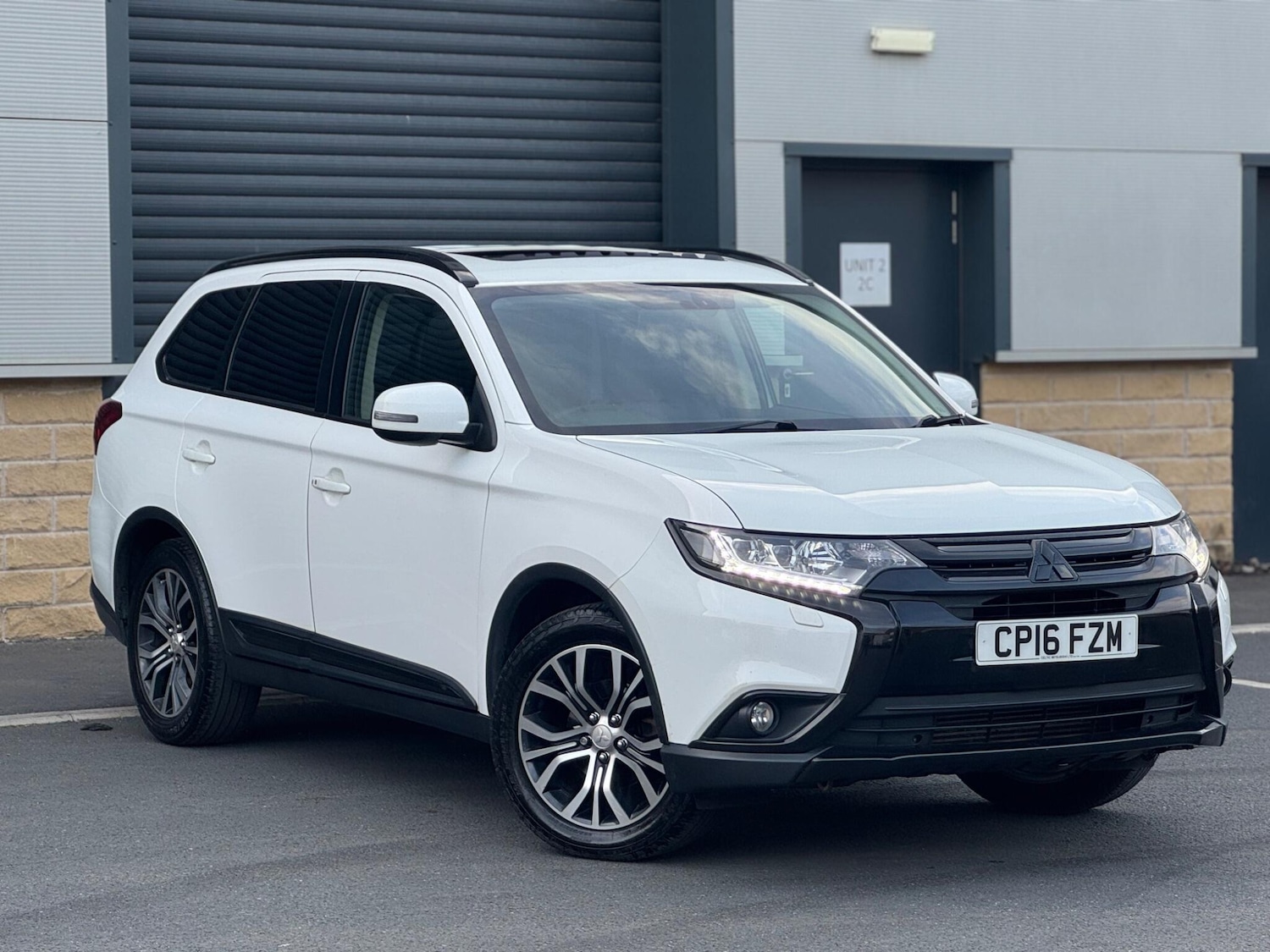 Used Mitsubishi Outlander 2016 for sale - 76633674: Photo 3