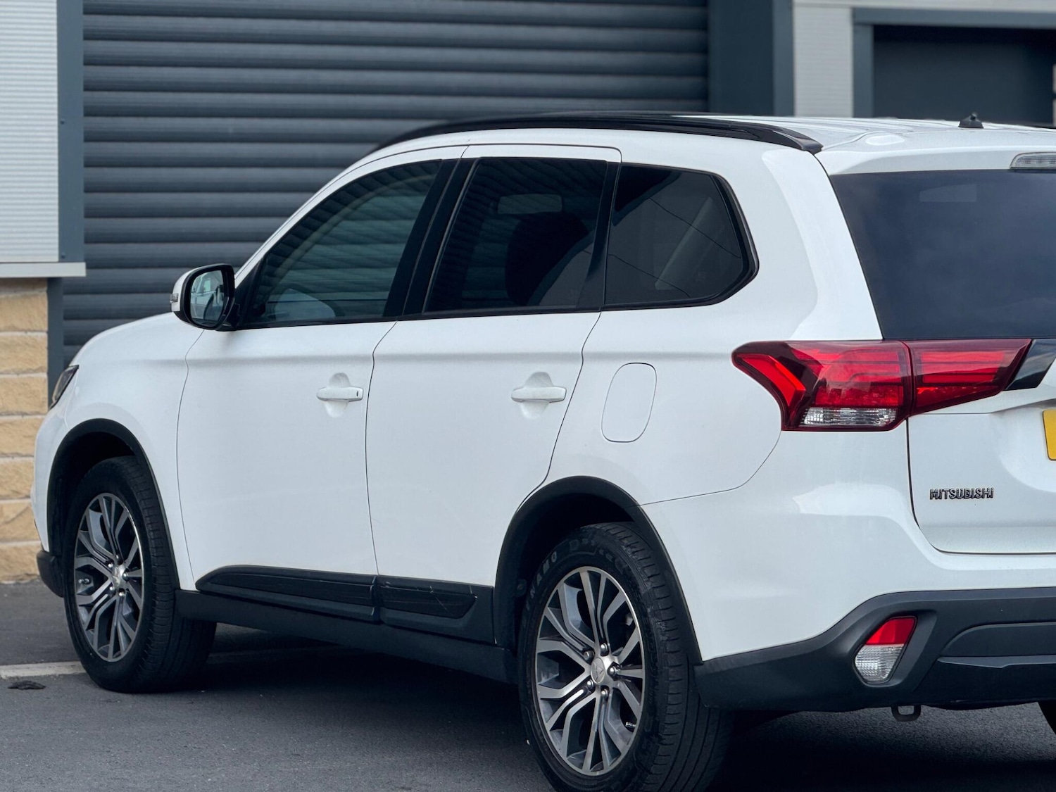 Used Mitsubishi Outlander 2016 for sale - 76633674: Photo 31