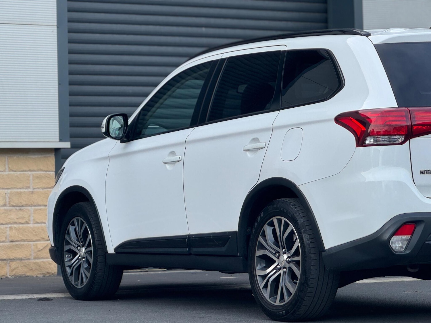 Used Mitsubishi Outlander 2016 for sale - 76633674: Photo 33