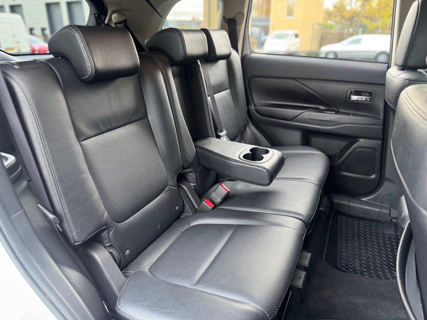 Used Mitsubishi Outlander 2016 for sale - 76633674: Photo 52