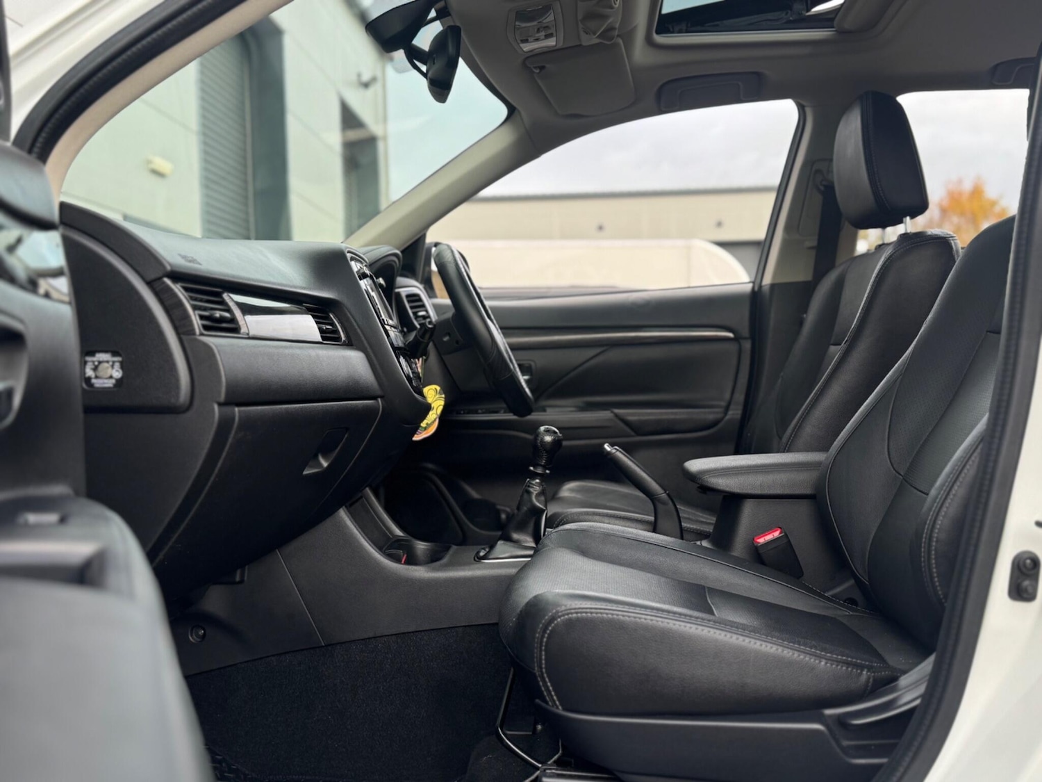 Used Mitsubishi Outlander 2016 for sale - 76633674: Photo 56