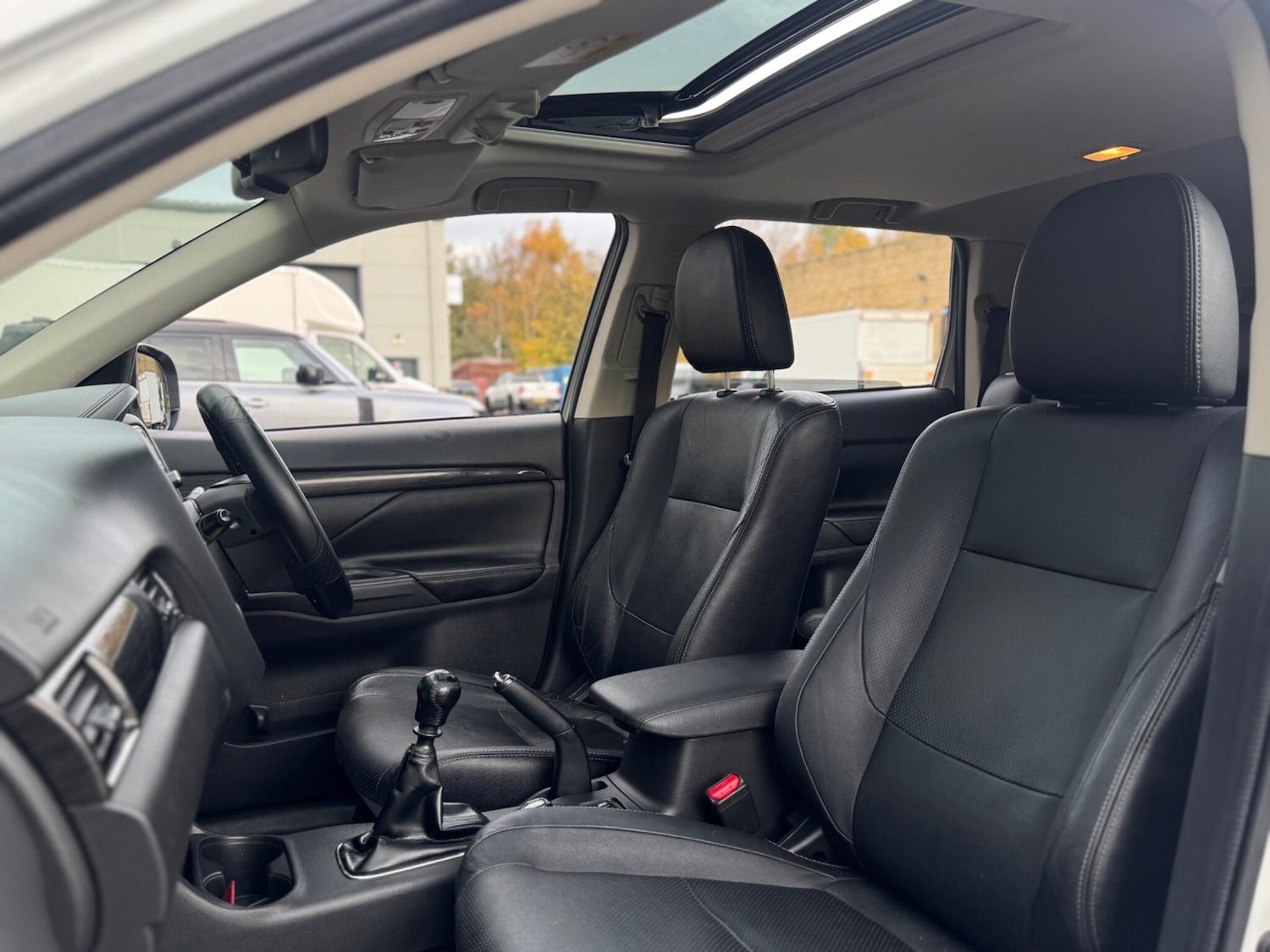 Used Mitsubishi Outlander 2016 for sale - 76633674: Photo 58