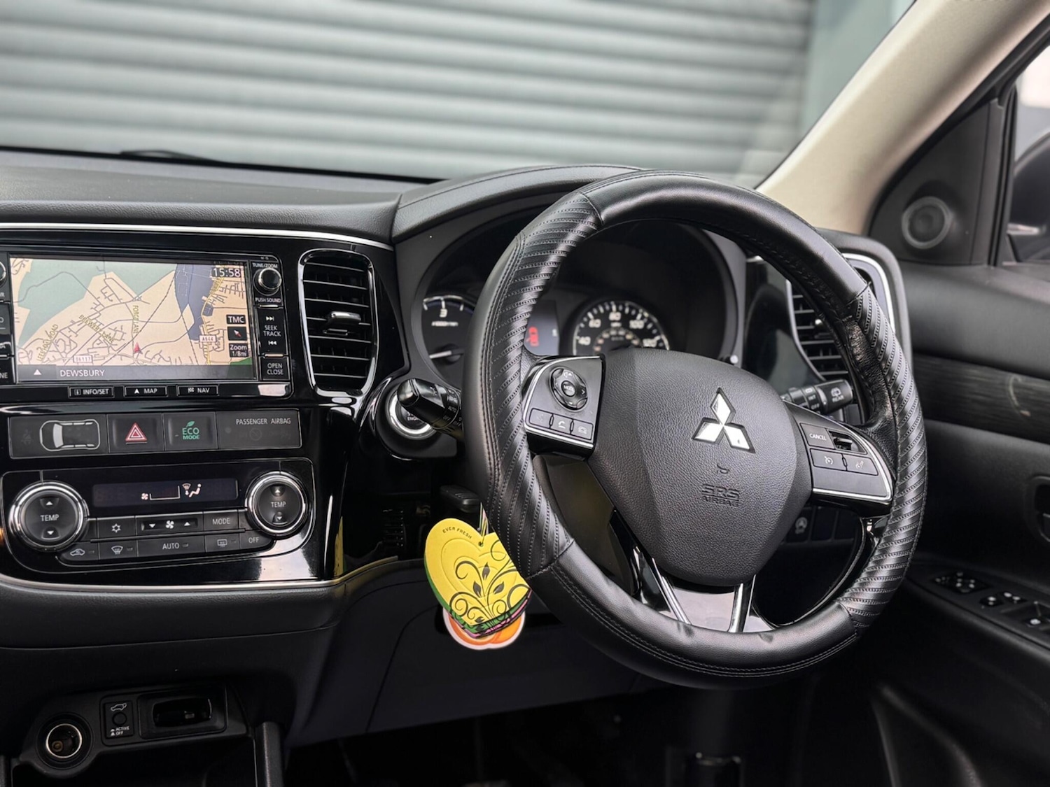 Used Mitsubishi Outlander 2016 for sale - 76633674: Photo 60