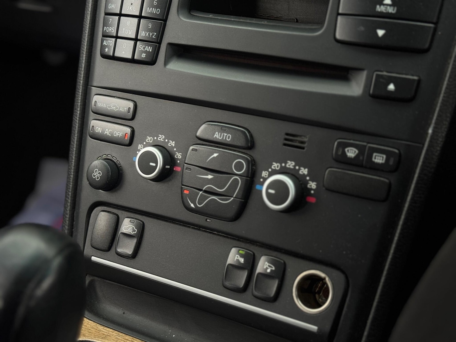 Used Volvo XC90 2011 for sale - 76634284: Photo 69