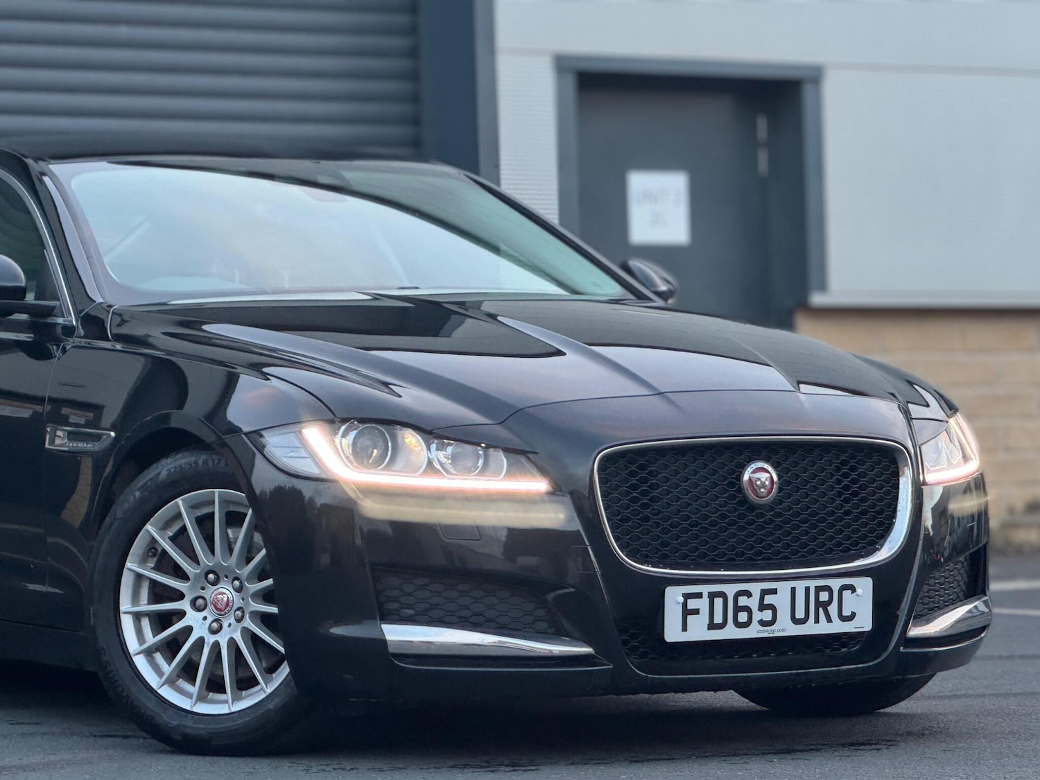 Used Jaguar XF 2015 for sale - 76633576: Photo 11