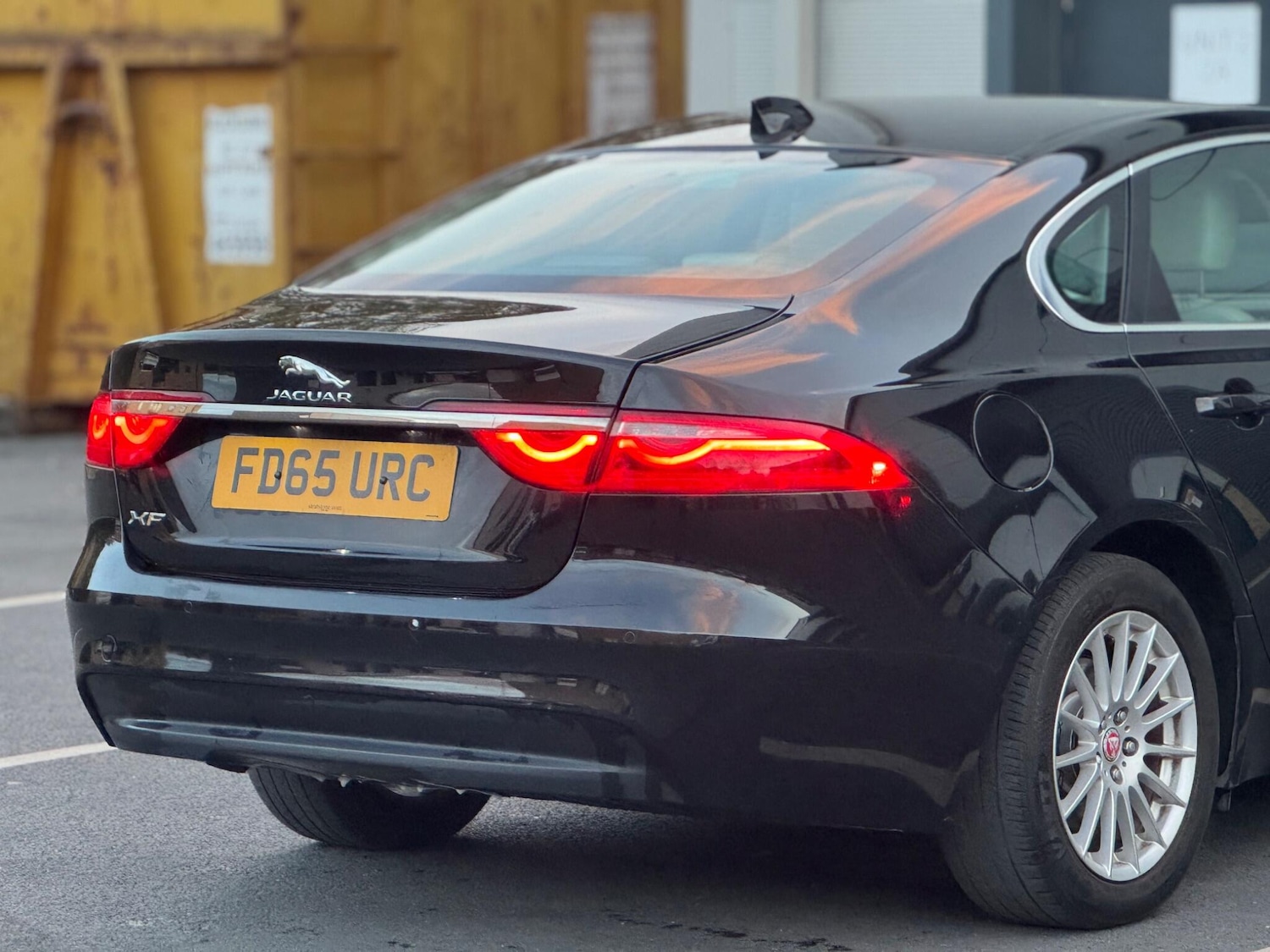 Used Jaguar XF 2015 for sale - 76633576: Photo 29