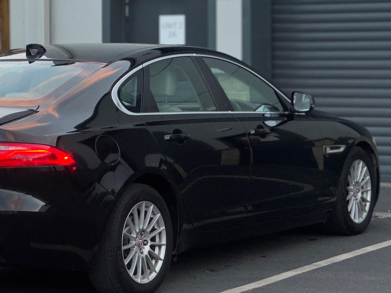 Used Jaguar XF 2015 for sale - 76633576: Photo 30