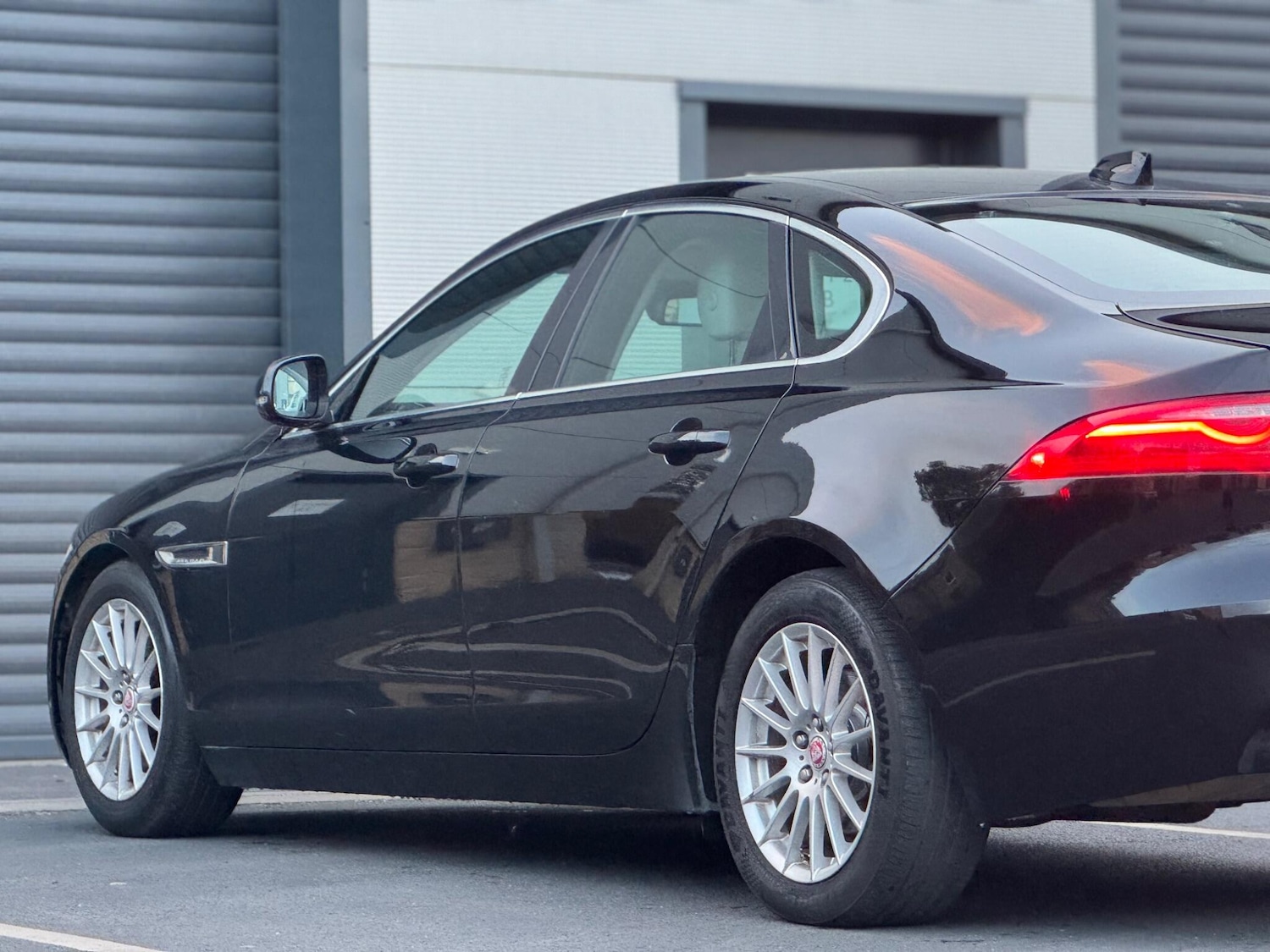 Used Jaguar XF 2015 for sale - 76633576: Photo 31