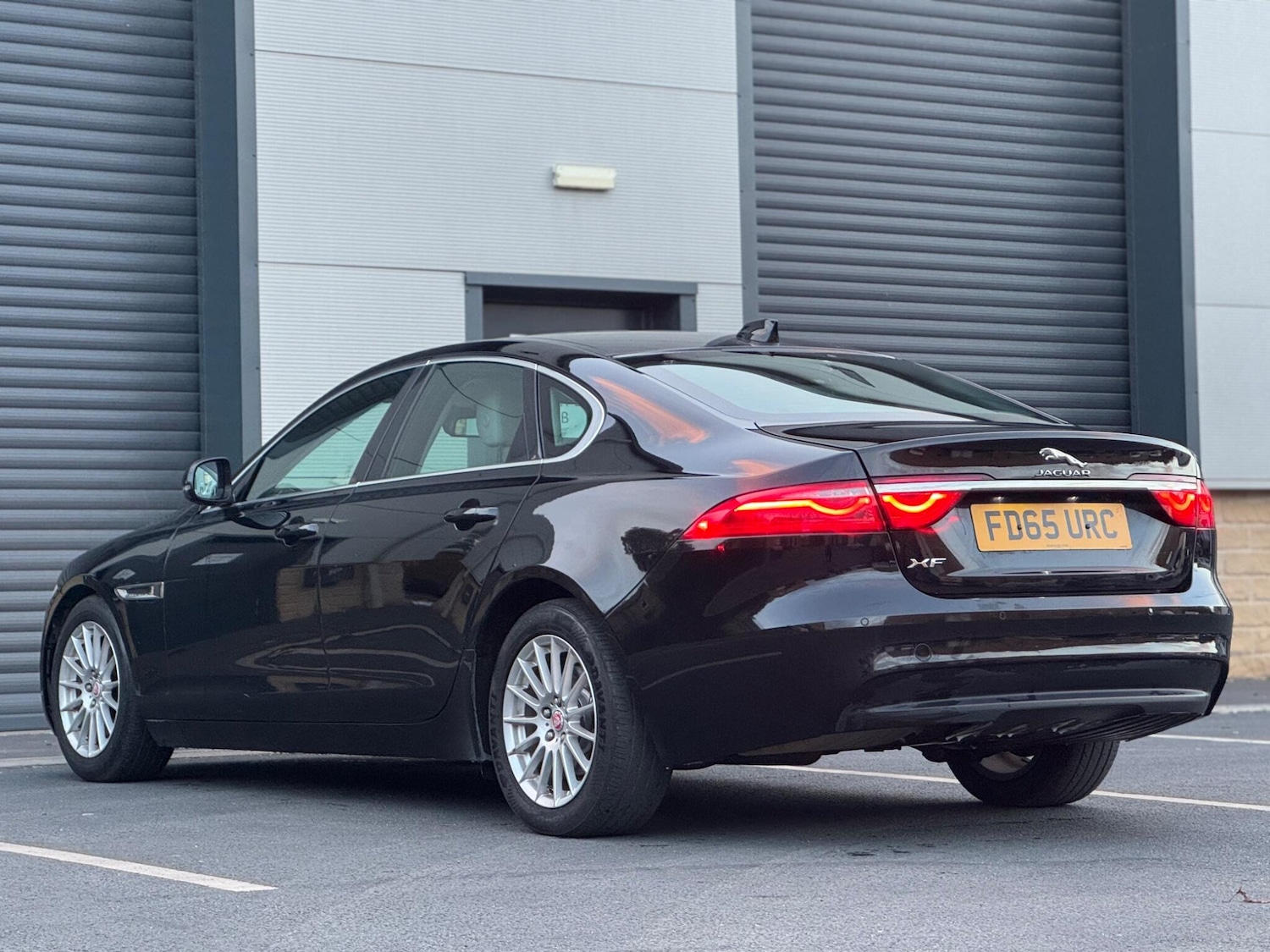 Used Jaguar XF 2015 for sale - 76633576: Photo 35