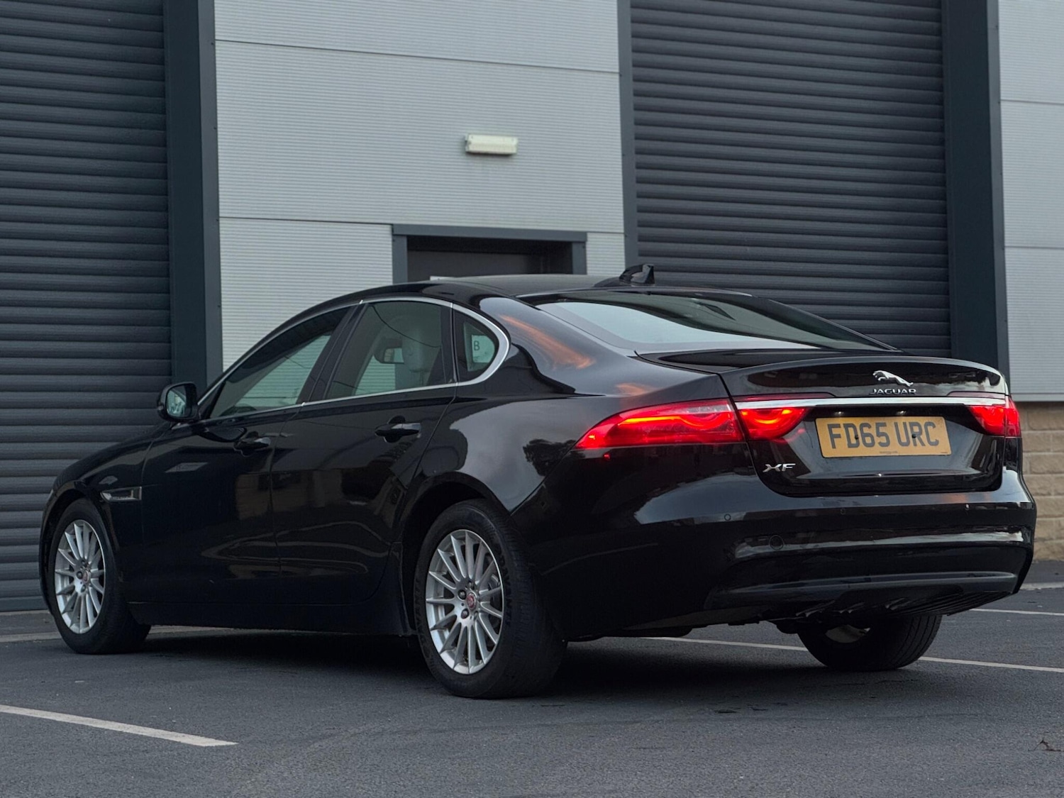 Used Jaguar XF 2015 for sale - 76633576: Photo 36