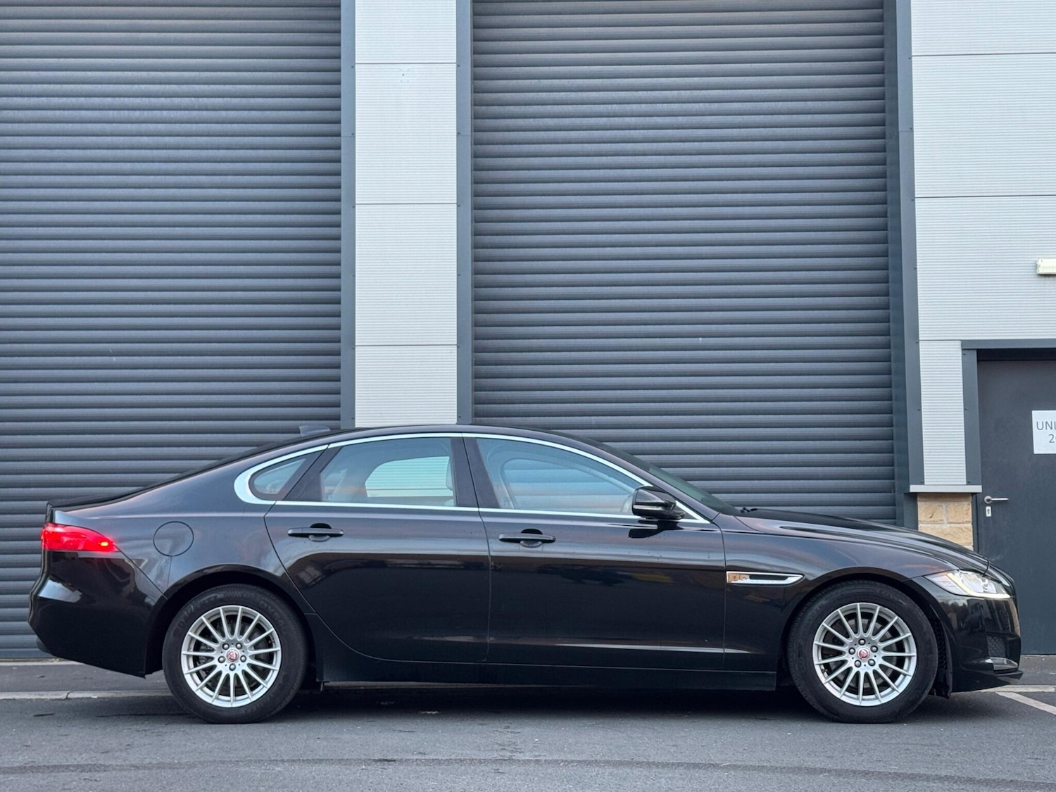 Used Jaguar XF 2015 for sale - 76633576: Photo 37