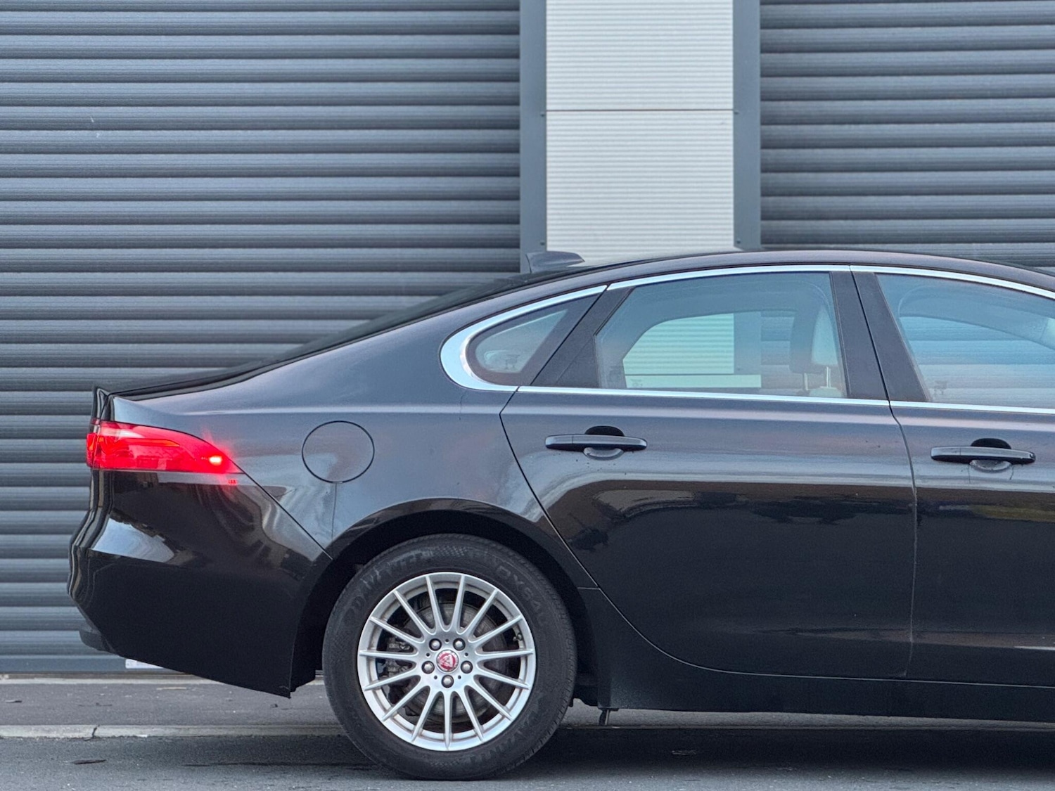 Used Jaguar XF 2015 for sale - 76633576: Photo 38