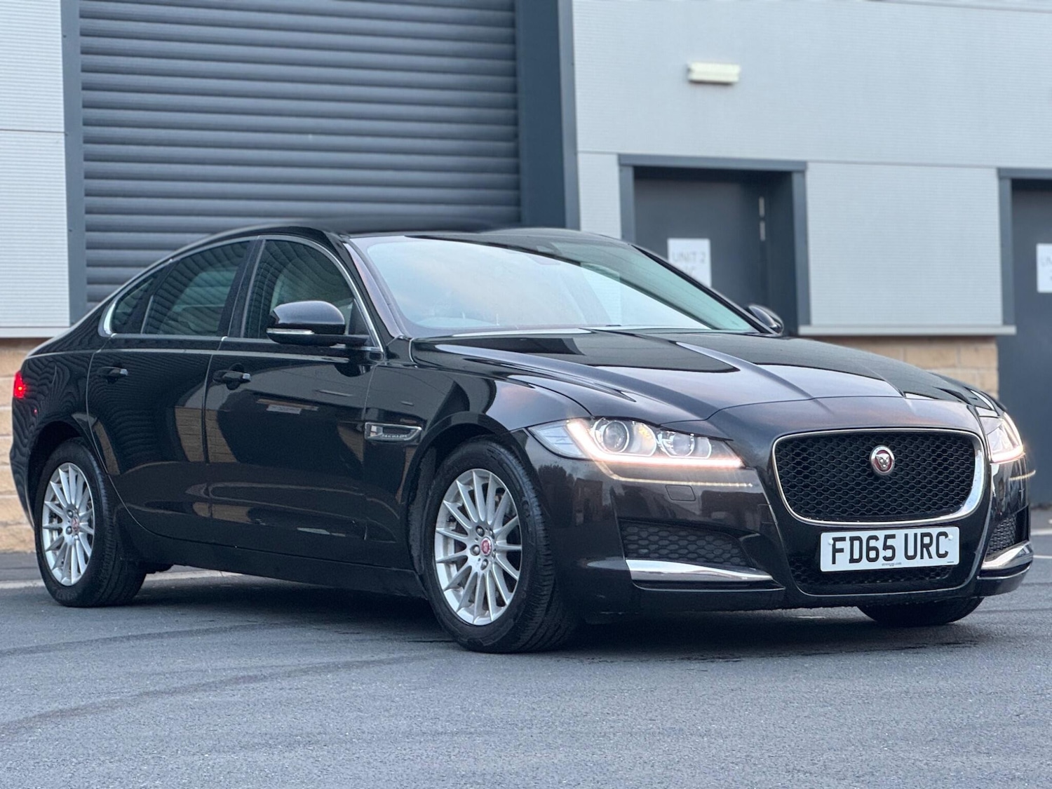 Used Jaguar XF 2015 for sale - 76633576: Photo 5