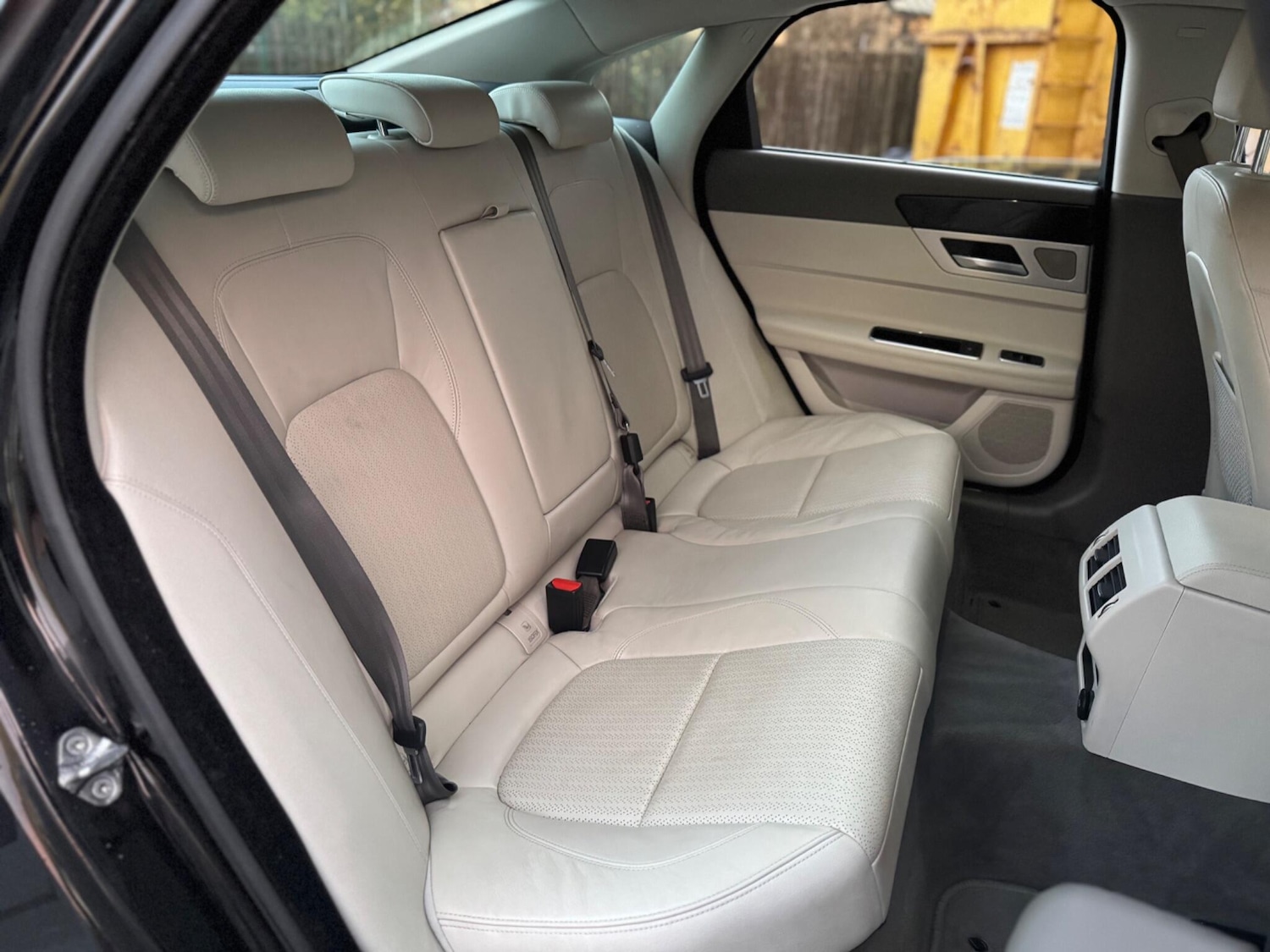 Used Jaguar XF 2015 for sale - 76633576: Photo 54