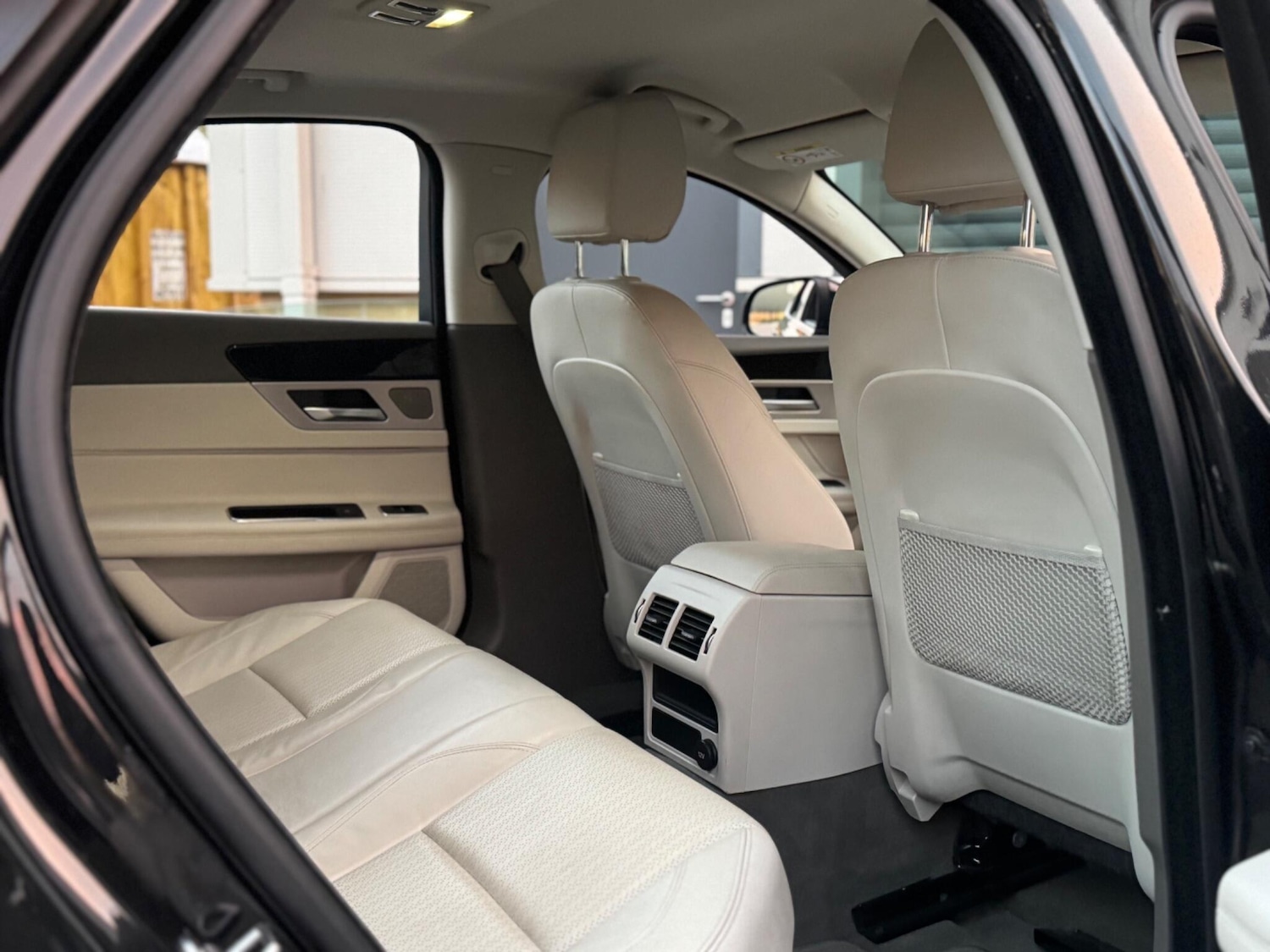 Used Jaguar XF 2015 for sale - 76633576: Photo 55