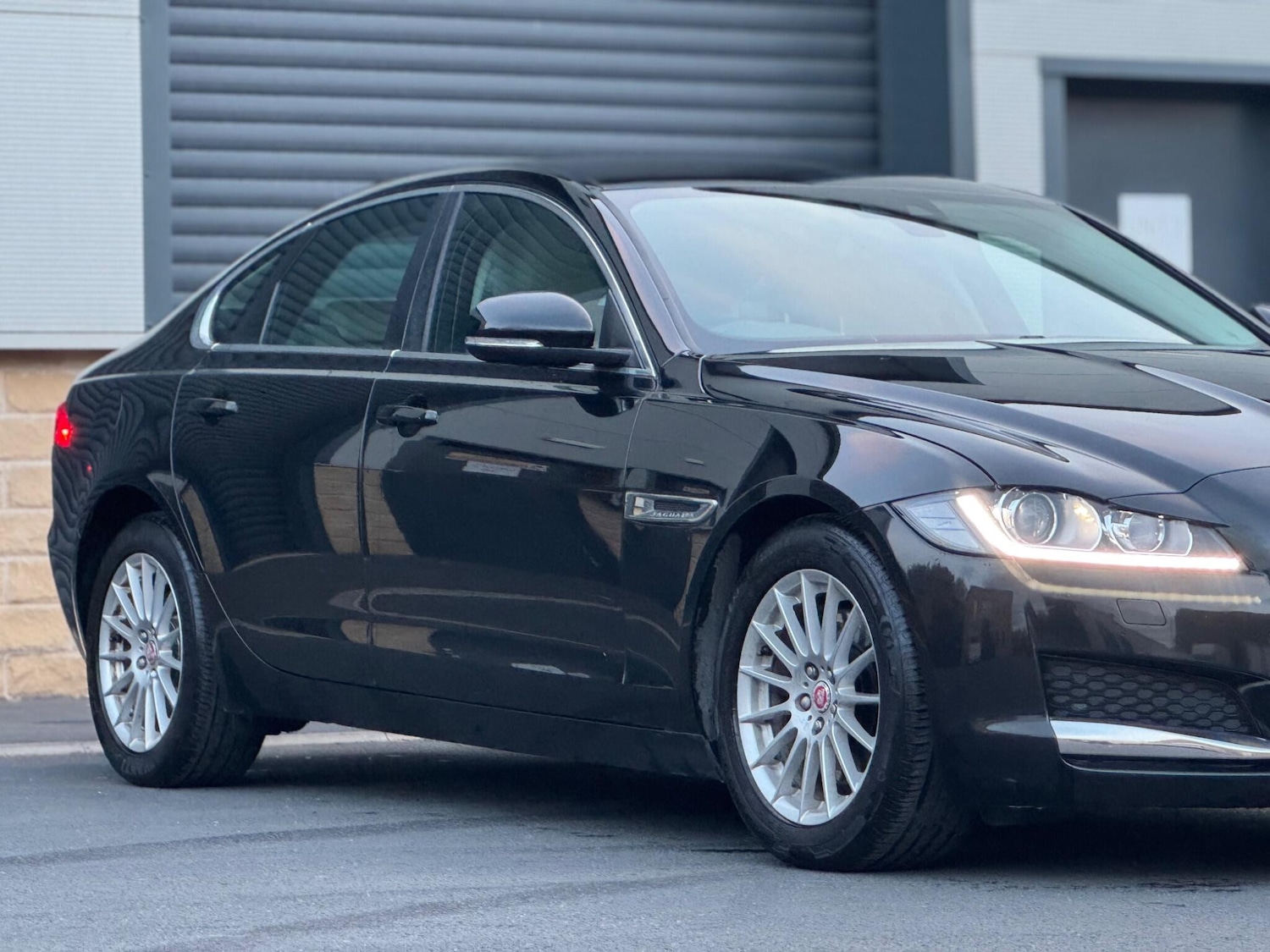 Used Jaguar XF 2015 for sale - 76633576: Photo 7