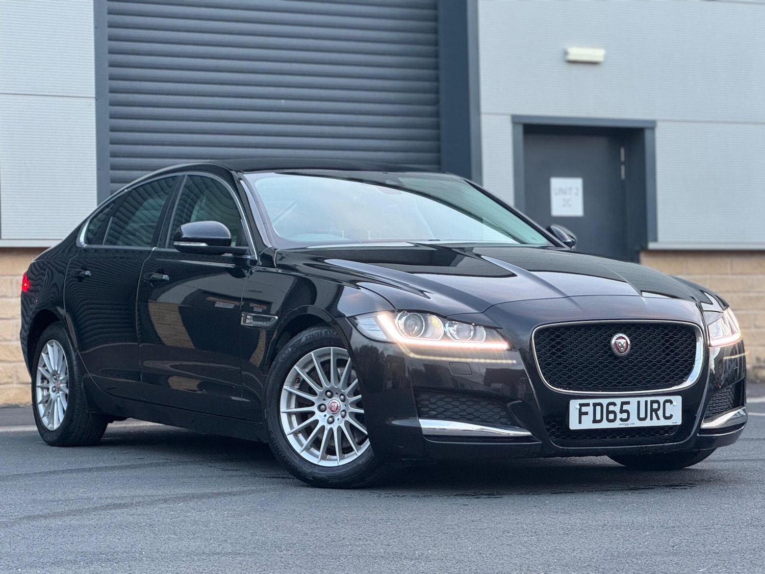 Used Jaguar XF 2015 for sale - 76633576: Photo 8