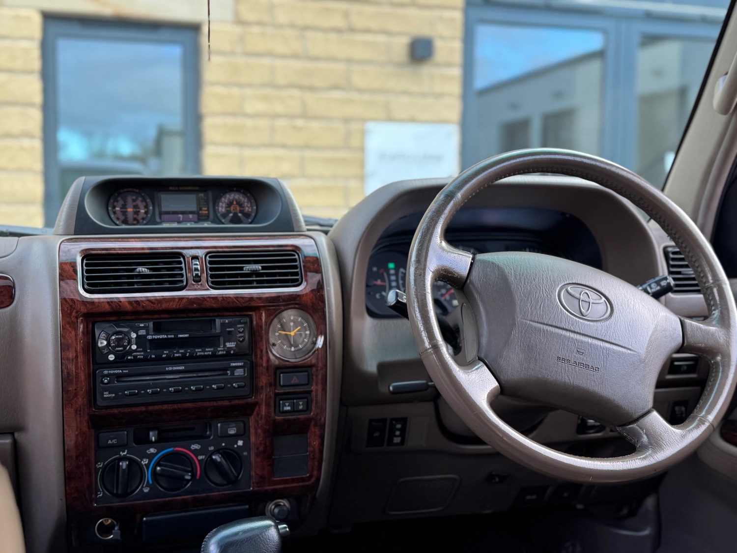 Used Toyota Land Cruiser 2002 for sale - 78070757: Photo 52