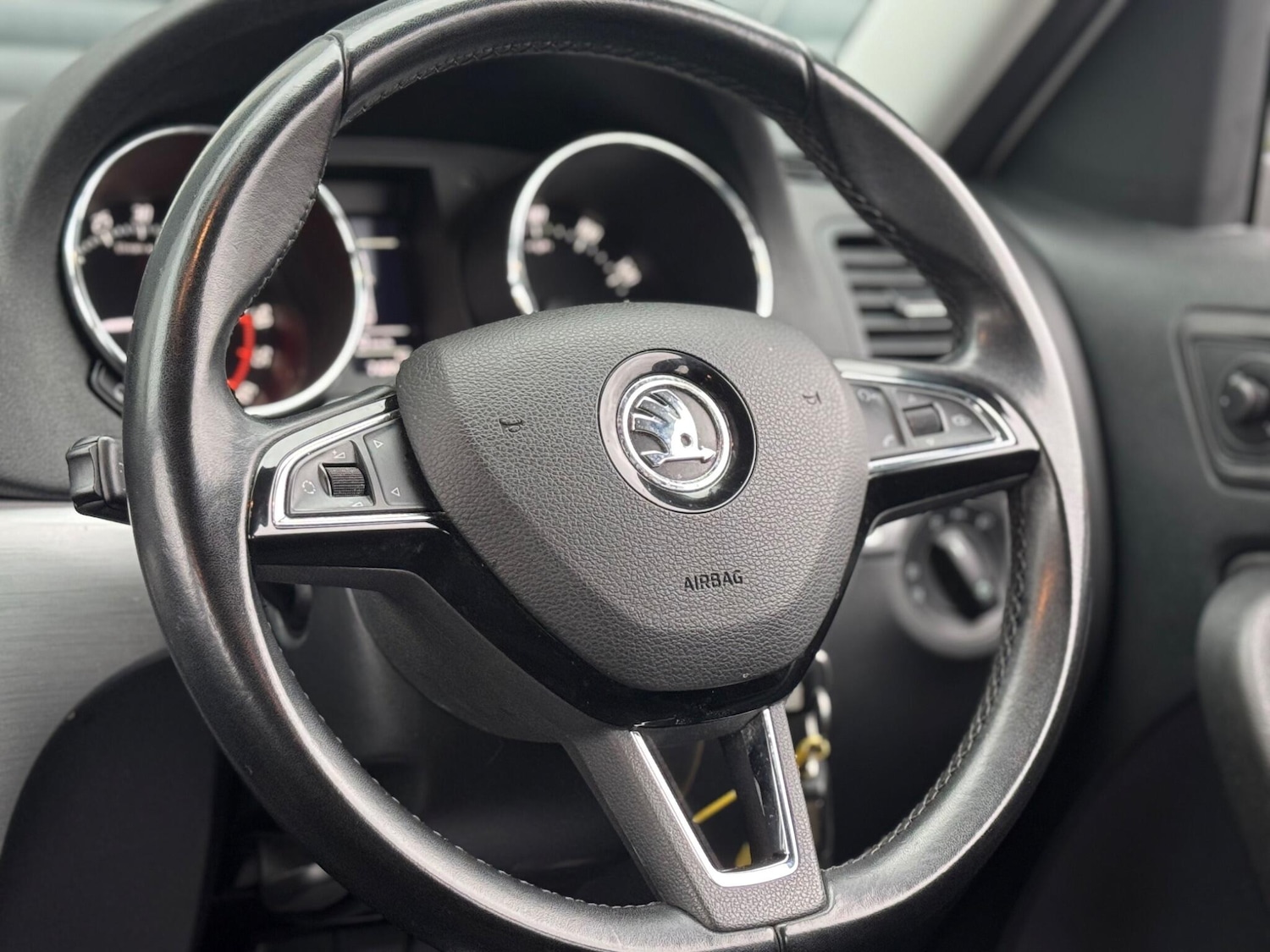 Used Skoda Yeti 2014 for sale - 76633672: Photo 59