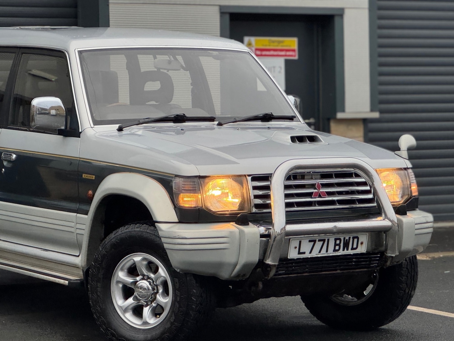 Used Mitsubishi Pajero 2006 for sale - 78089475: Photo 2