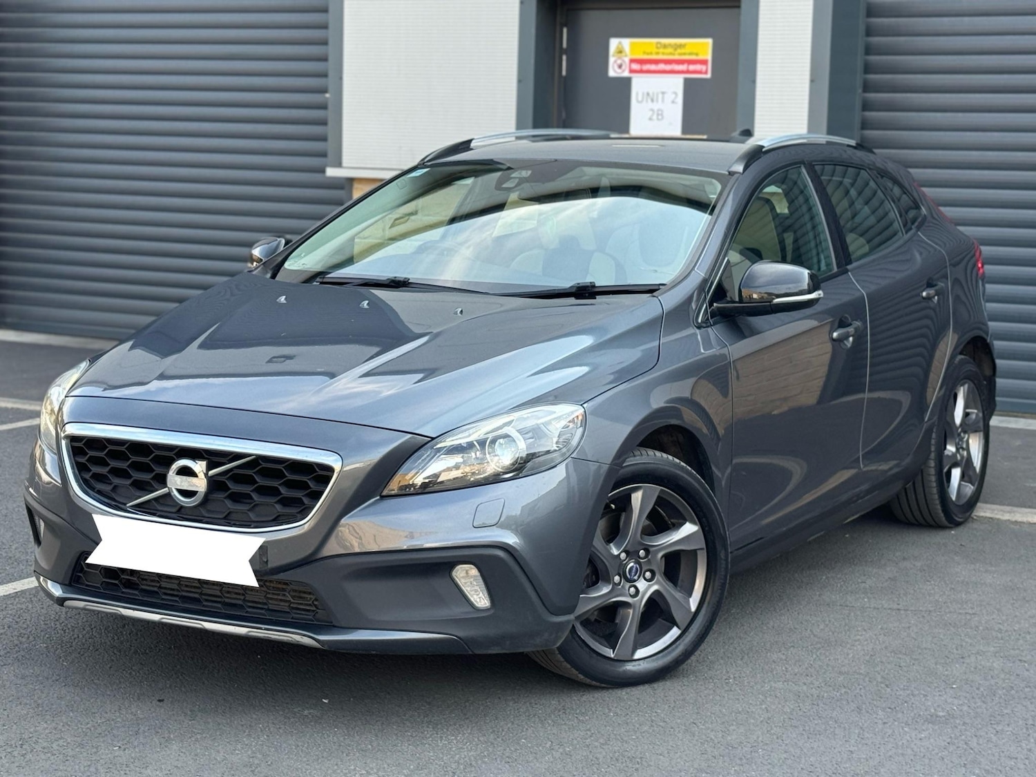 Used Volvo V40 2013 for sale - 76633739: Photo 10