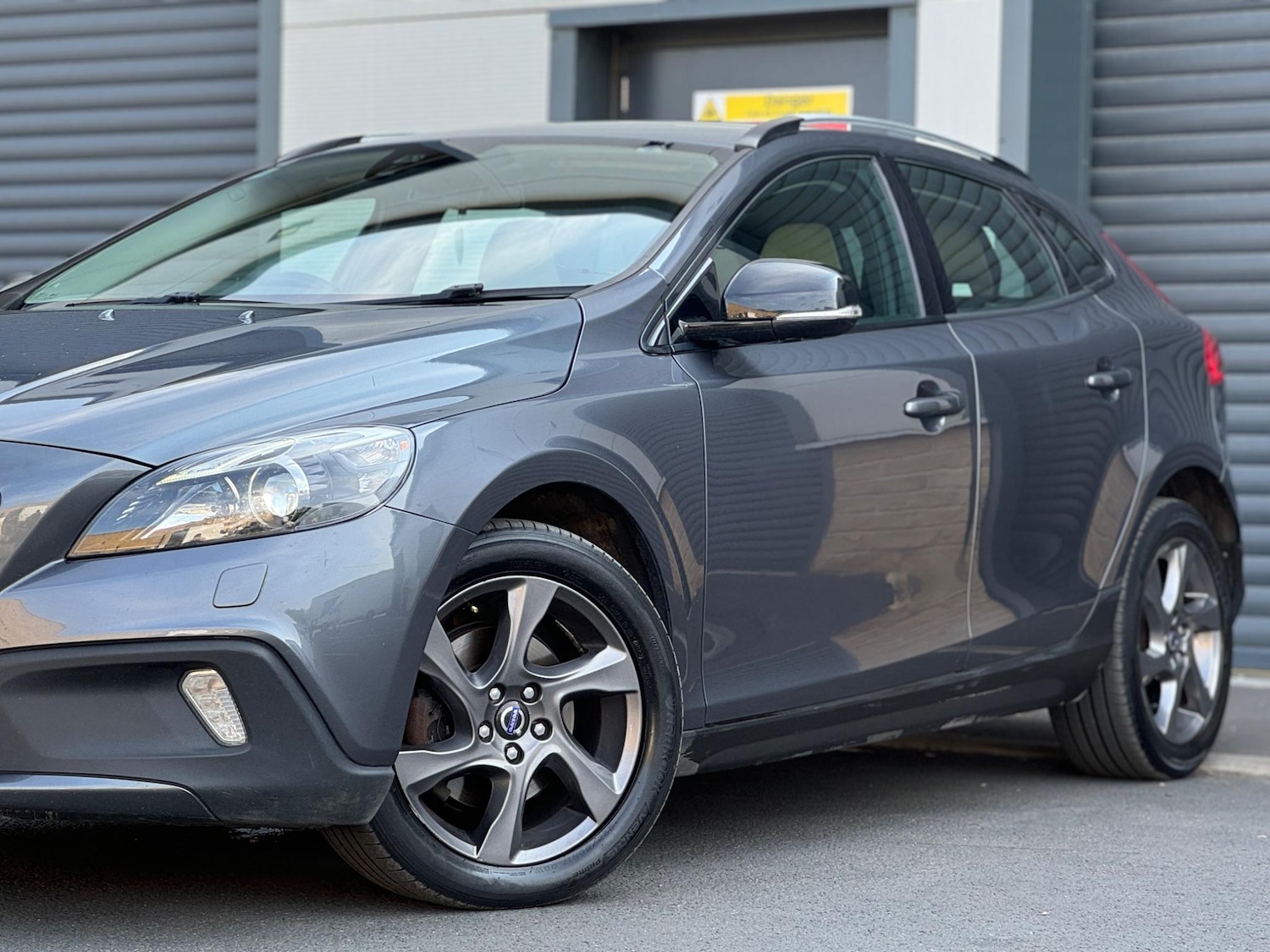 Used Volvo V40 2013 for sale - 76633739: Photo 13