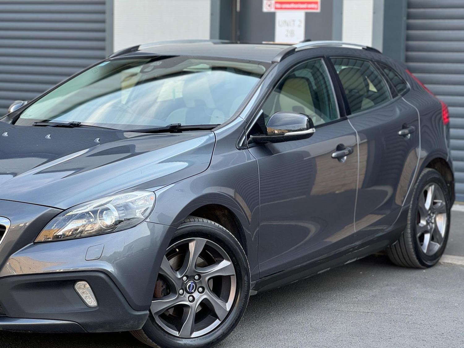 Used Volvo V40 2013 for sale - 76633739: Photo 14
