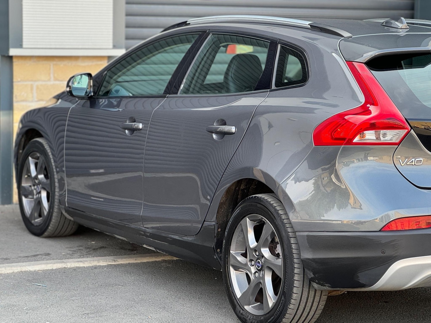 Used Volvo V40 2013 for sale - 76633739: Photo 17