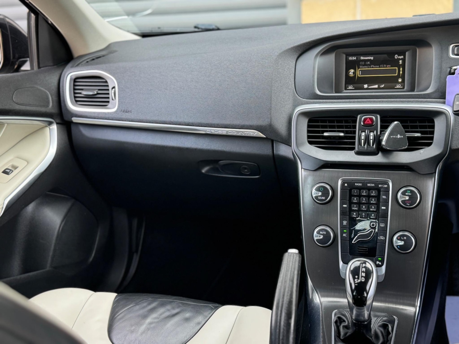 Used Volvo V40 2013 for sale - 76633739: Photo 27