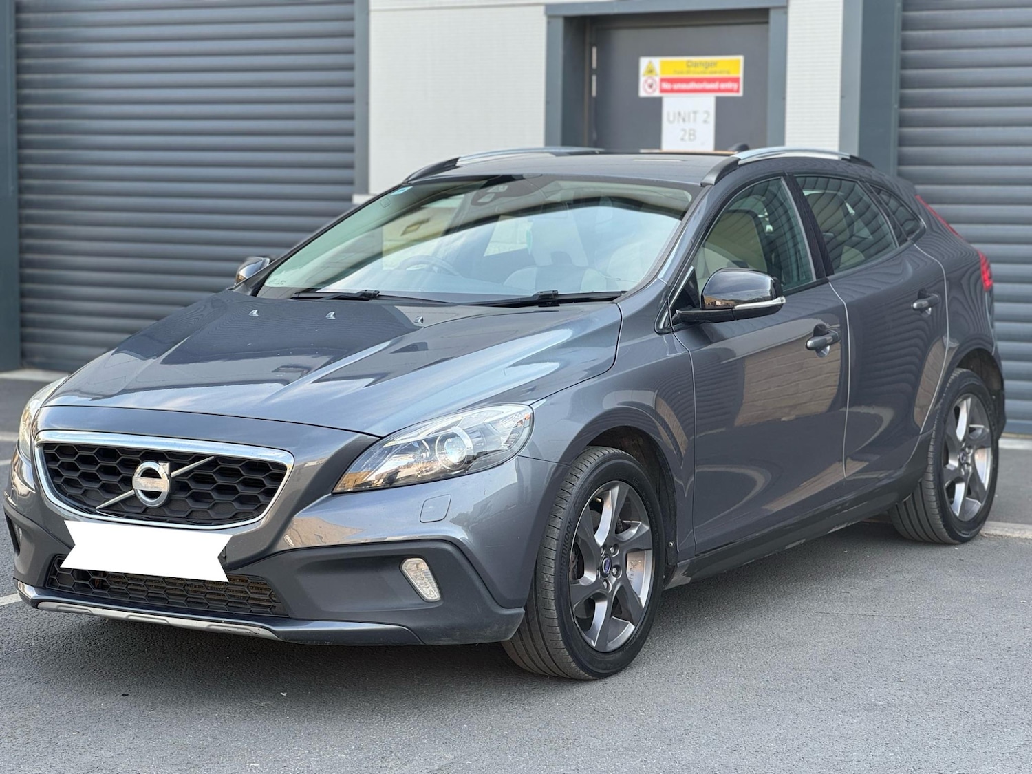 Used Volvo V40 2013 for sale - 76633739: Photo 3