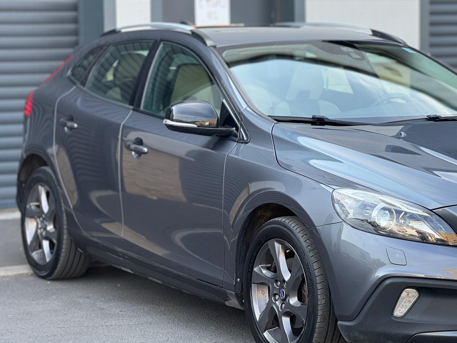 Used Volvo V40 2013 for sale - 76633739: Photo 6