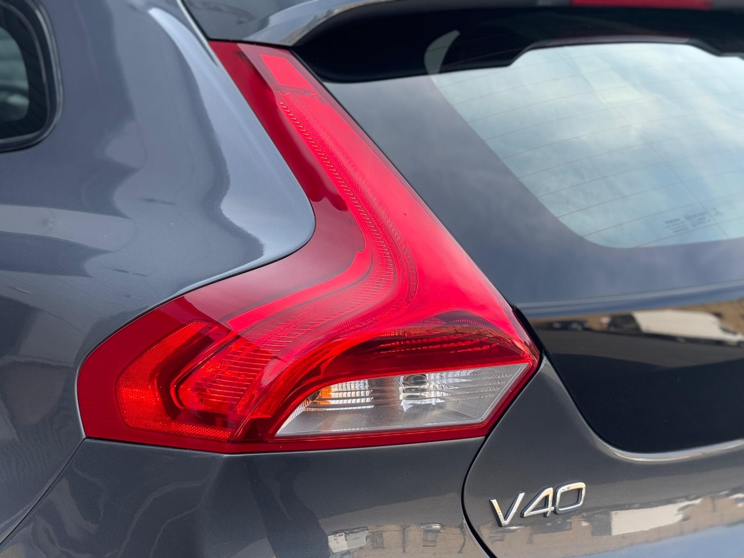 Used Volvo V40 2013 for sale - 76633739: Photo 64