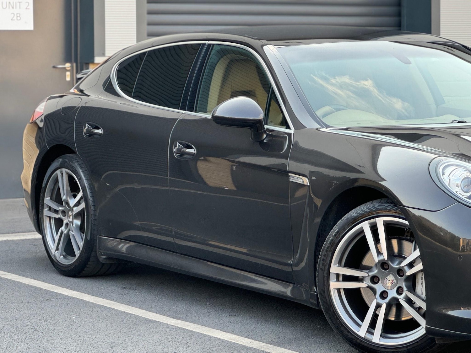 Used Porsche Panamera 2010 for sale - 76634044: Photo 6