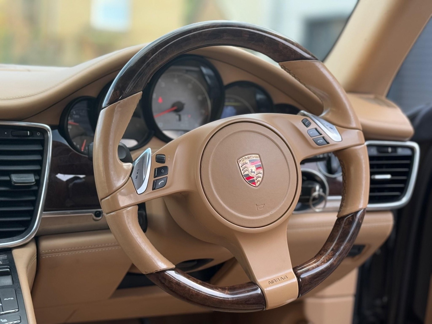 Used Porsche Panamera 2010 for sale - 76634044: Photo 77