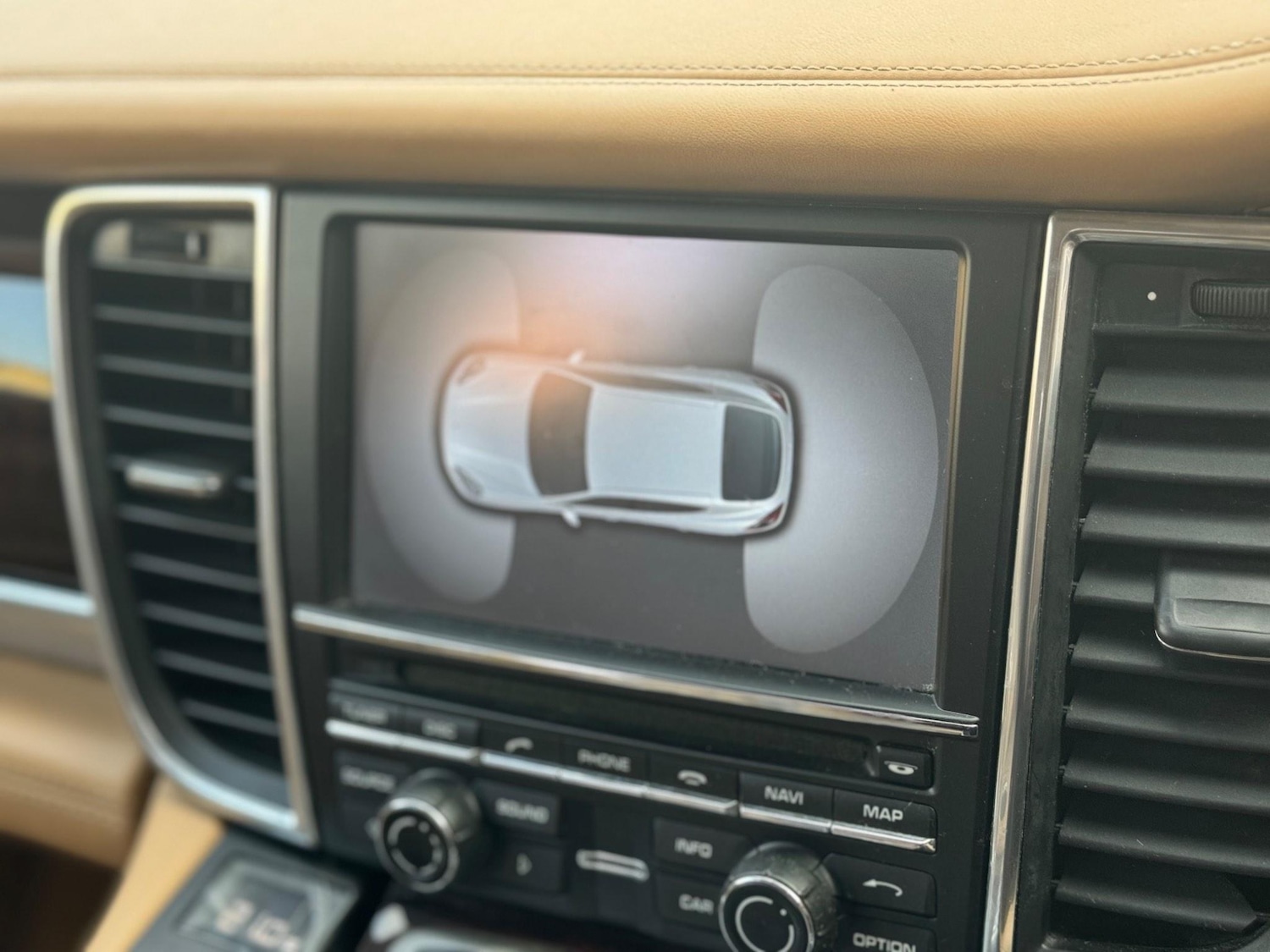 Used Porsche Panamera 2010 for sale - 76634044: Photo 87