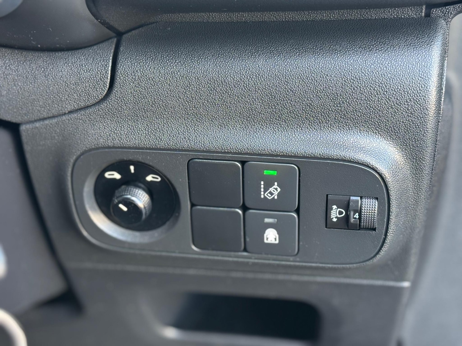 Used Citroen C3 2018 for sale - 76633639: Photo 16