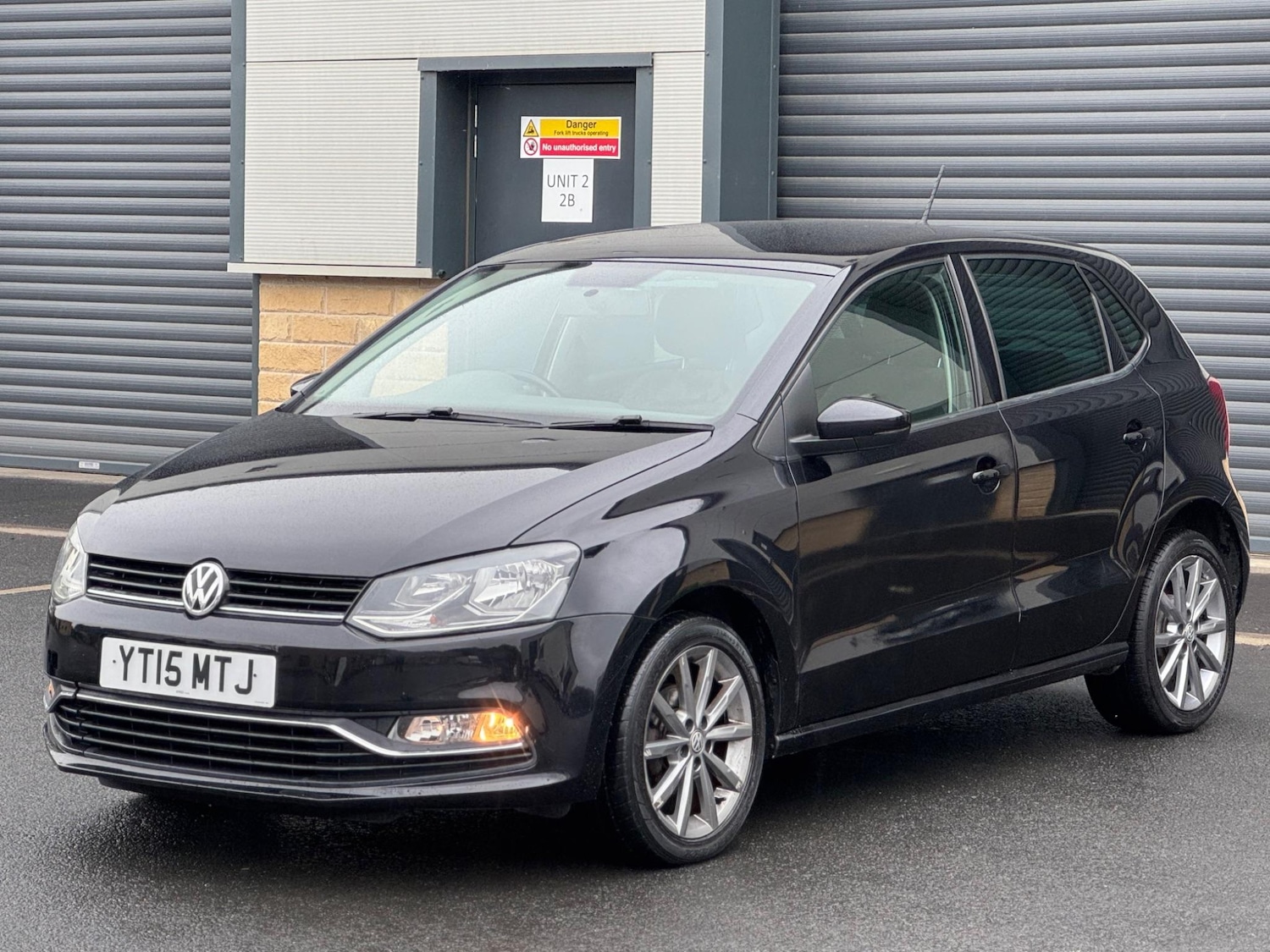 Used Volkswagen Polo 2015 for sale - 76633786: Photo 14