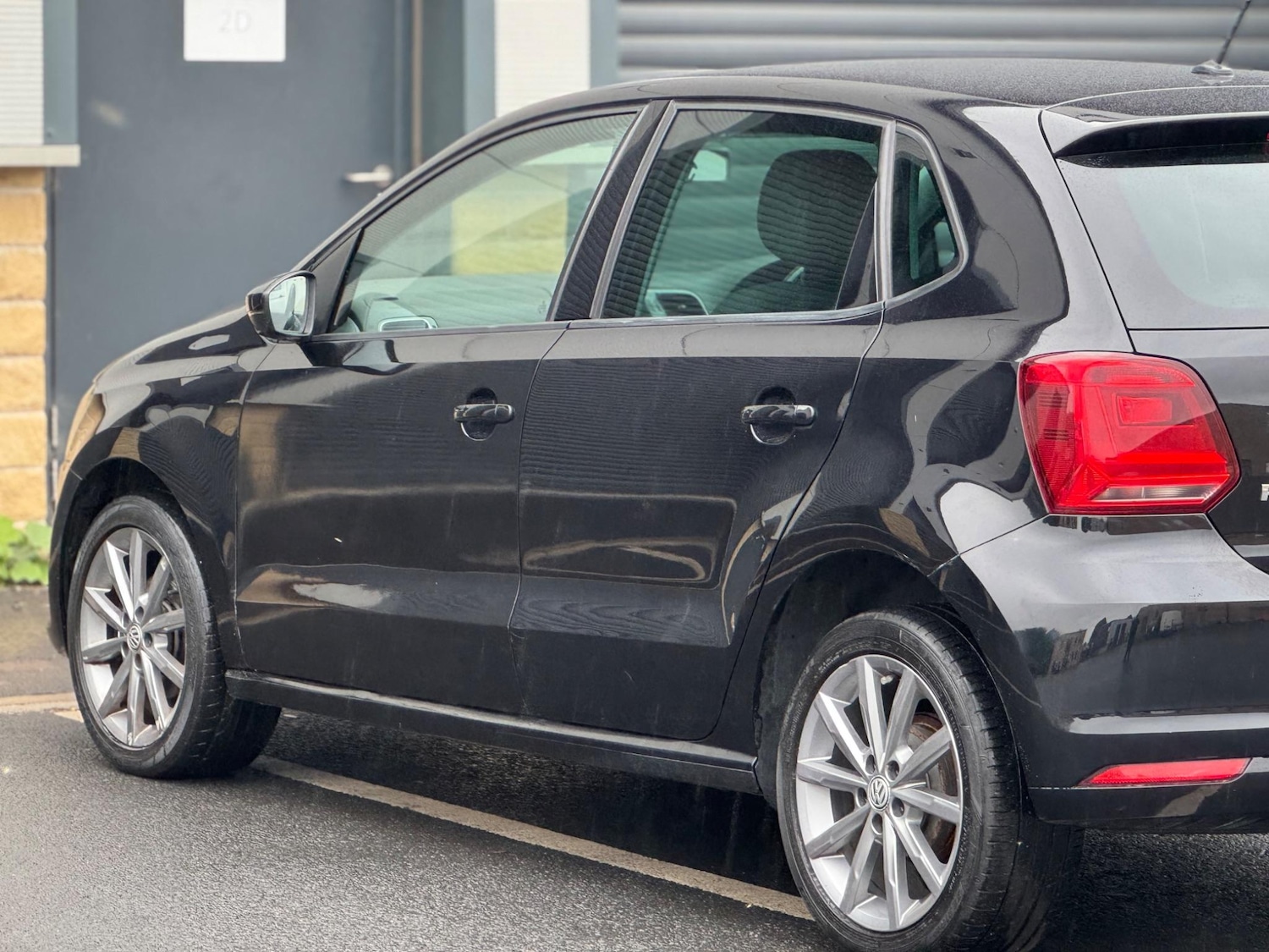 Used Volkswagen Polo 2015 for sale - 76633786: Photo 16