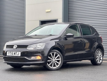 Used Volkswagen Polo 2015 for sale - 76633786: Photo