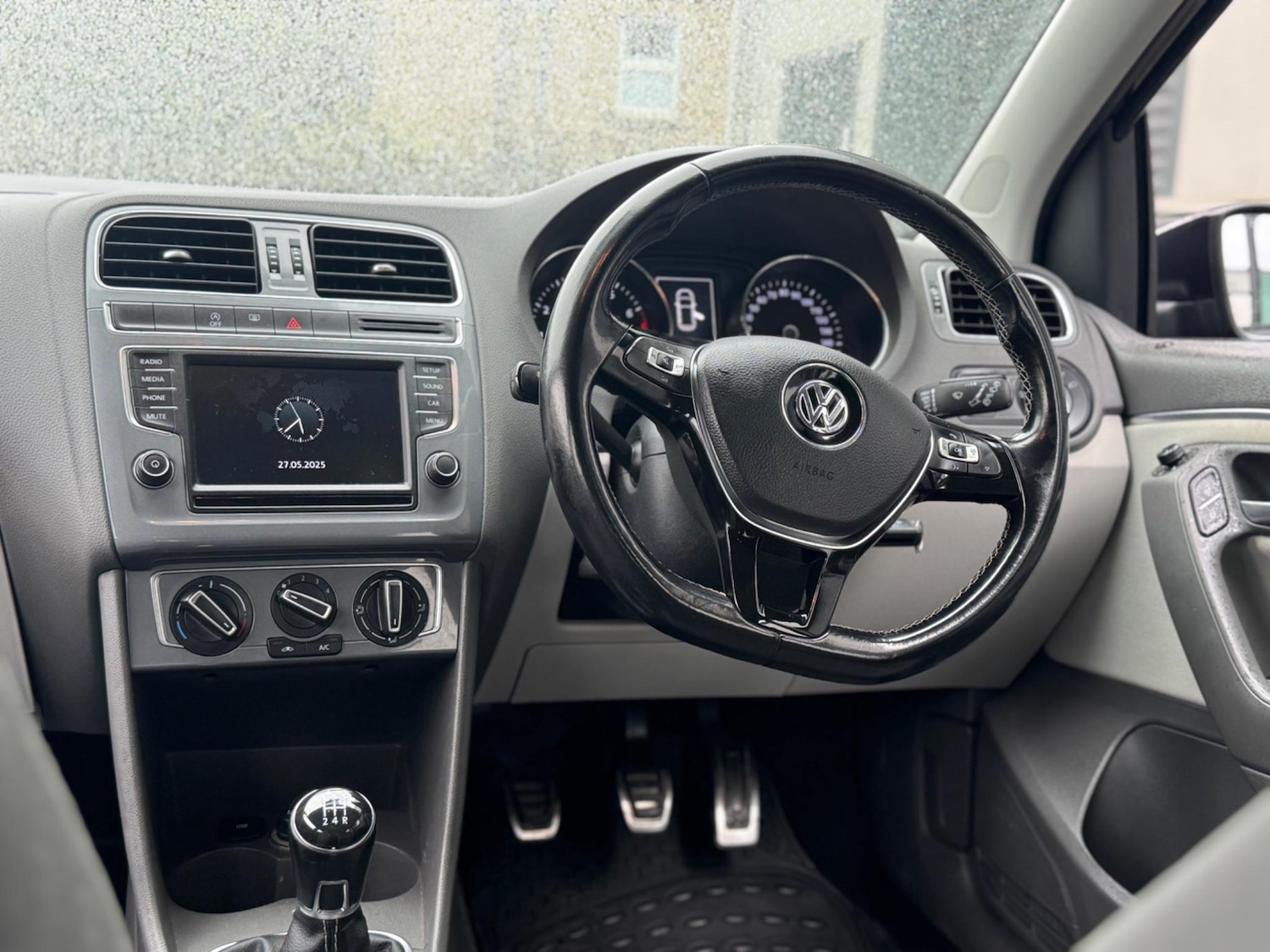 Used Volkswagen Polo 2015 for sale - 76633786: Photo 30